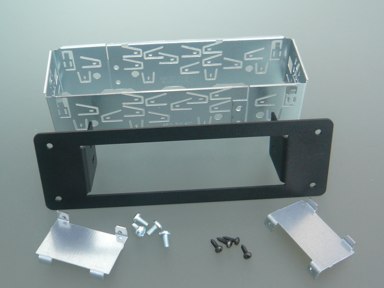 Einbaurahmen Magnum 0022